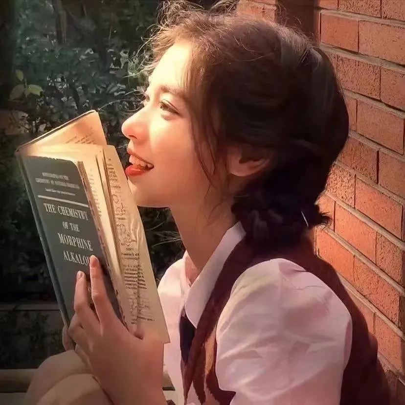 是，我不会游泳